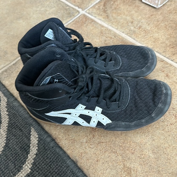 ASICS Matflex wrestling shoes big boys 6.5 - Picture 3 of 5